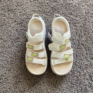 Nike Icon Classic Sandal  Women's Sandals Sand Drift DH0224-101 Size 12 New